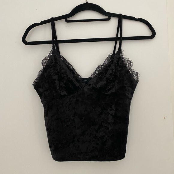 Black velvet crop top - Picture 1 of 1